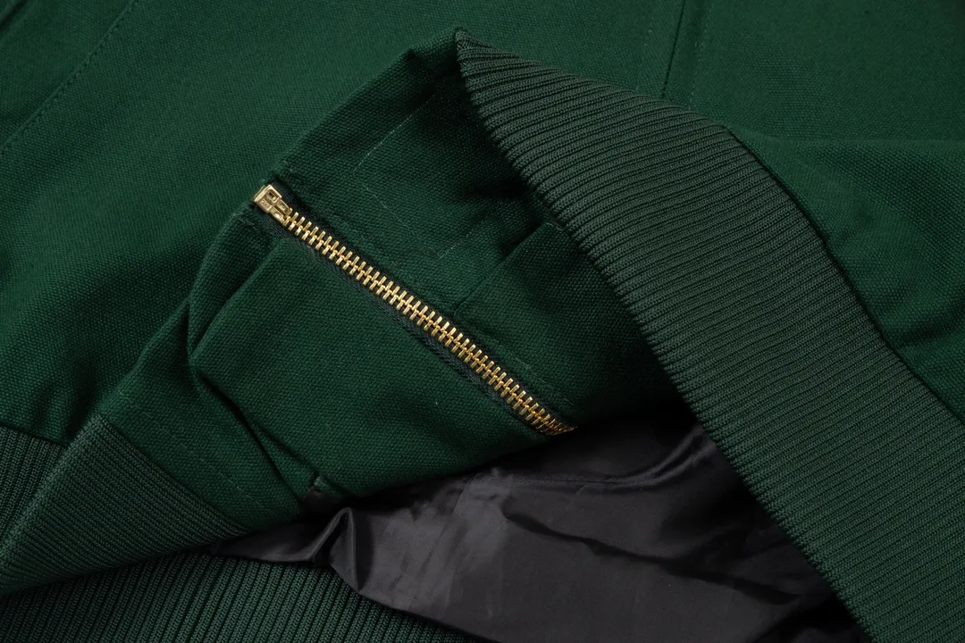 Style No. Carhartt WIPOGSANTFE Santa Fe Jacket Excellent fit 120Z environmentally friendly fabric Sizes S to XL (note that we do not accept individual orders from online customers)